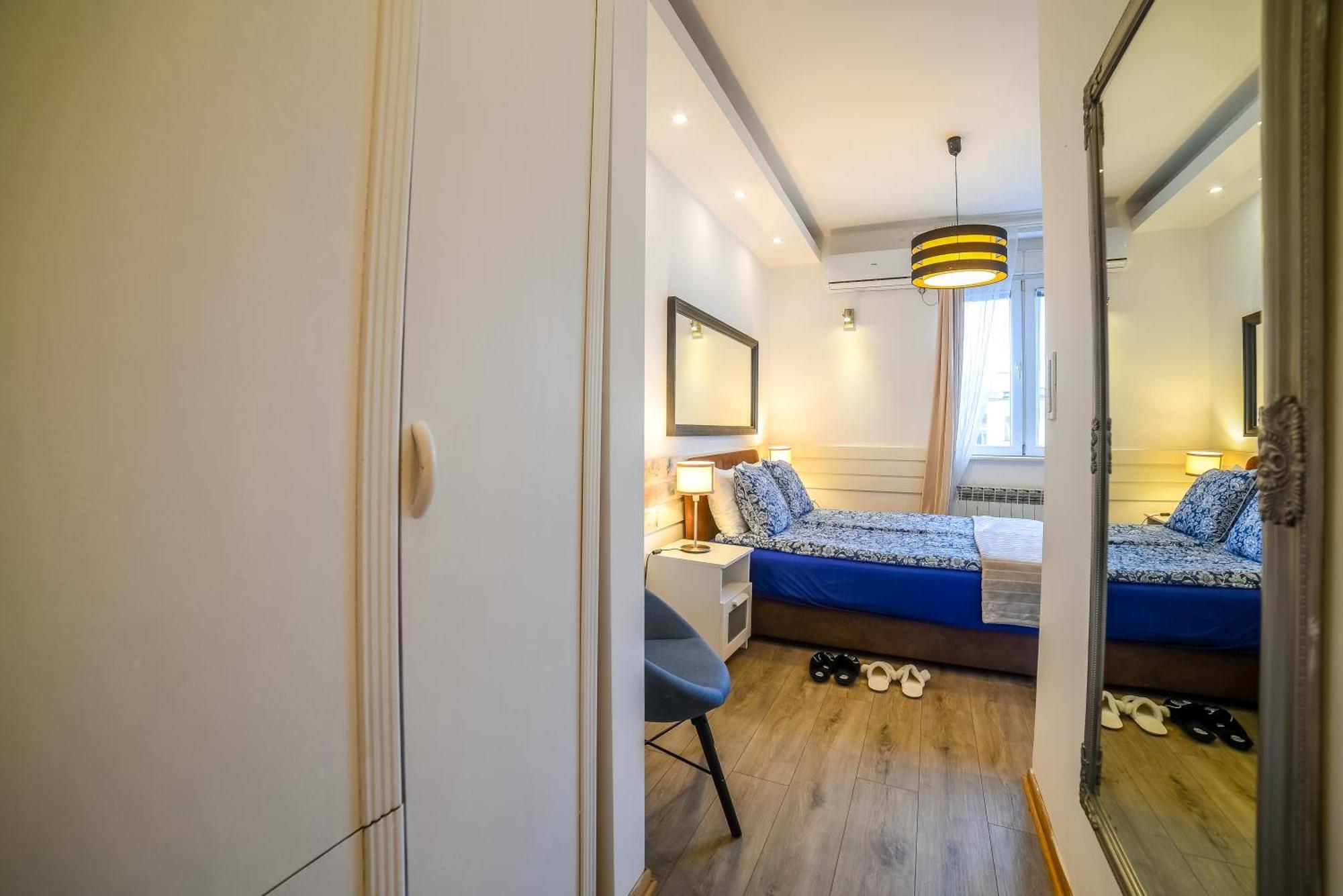 Panorama Apartment *